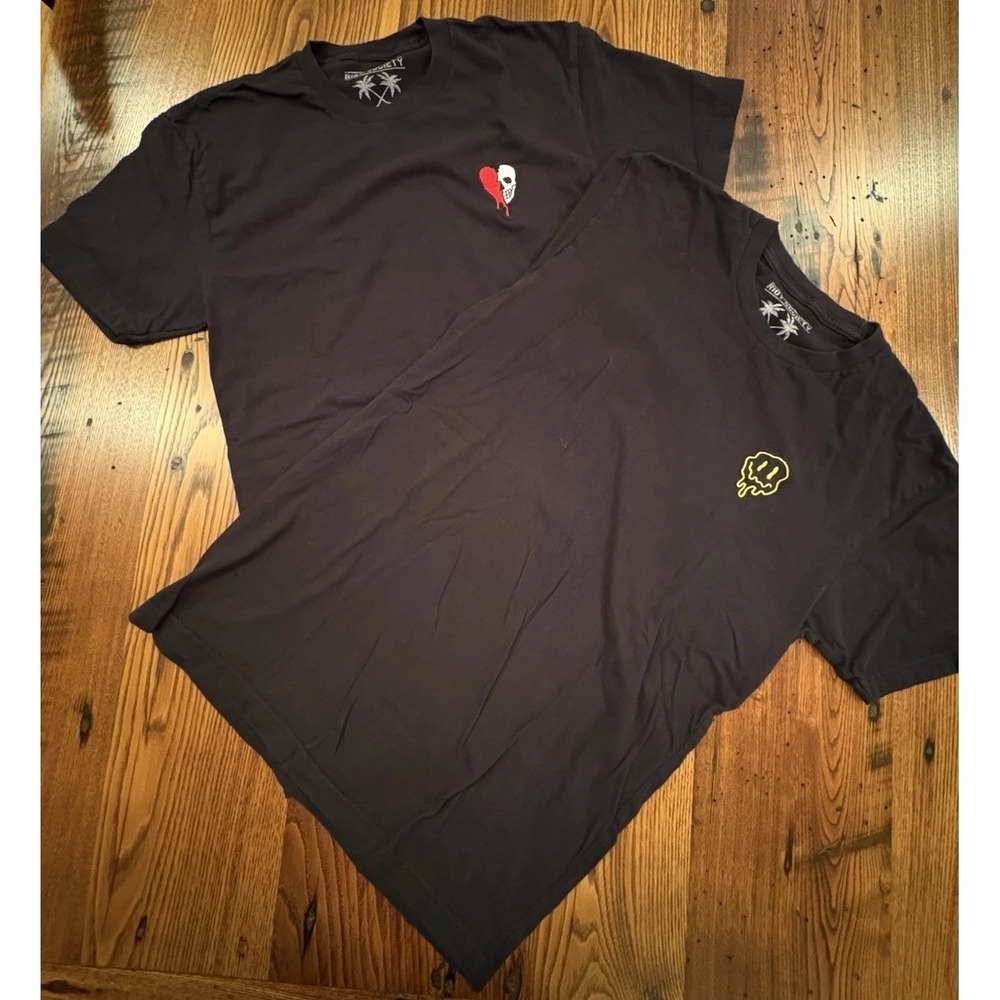 Riot Society 2 Shirt Bundle  T-Shirt Embroidered Logo Black Cotton Size Small